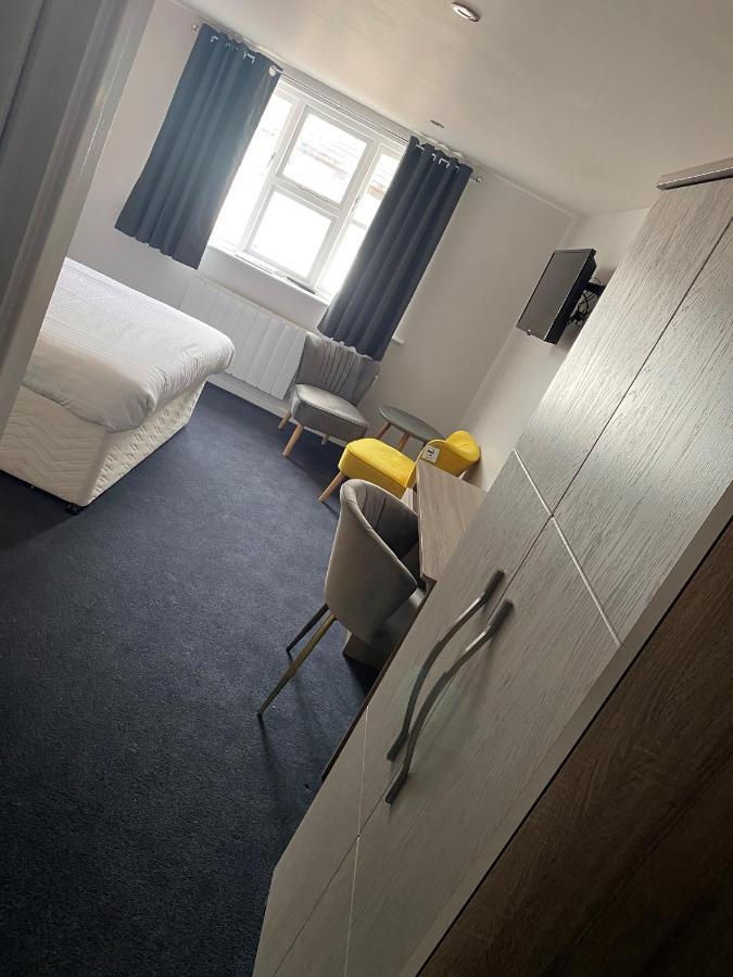Beaufort Park Hotel Молд Экстерьер фото