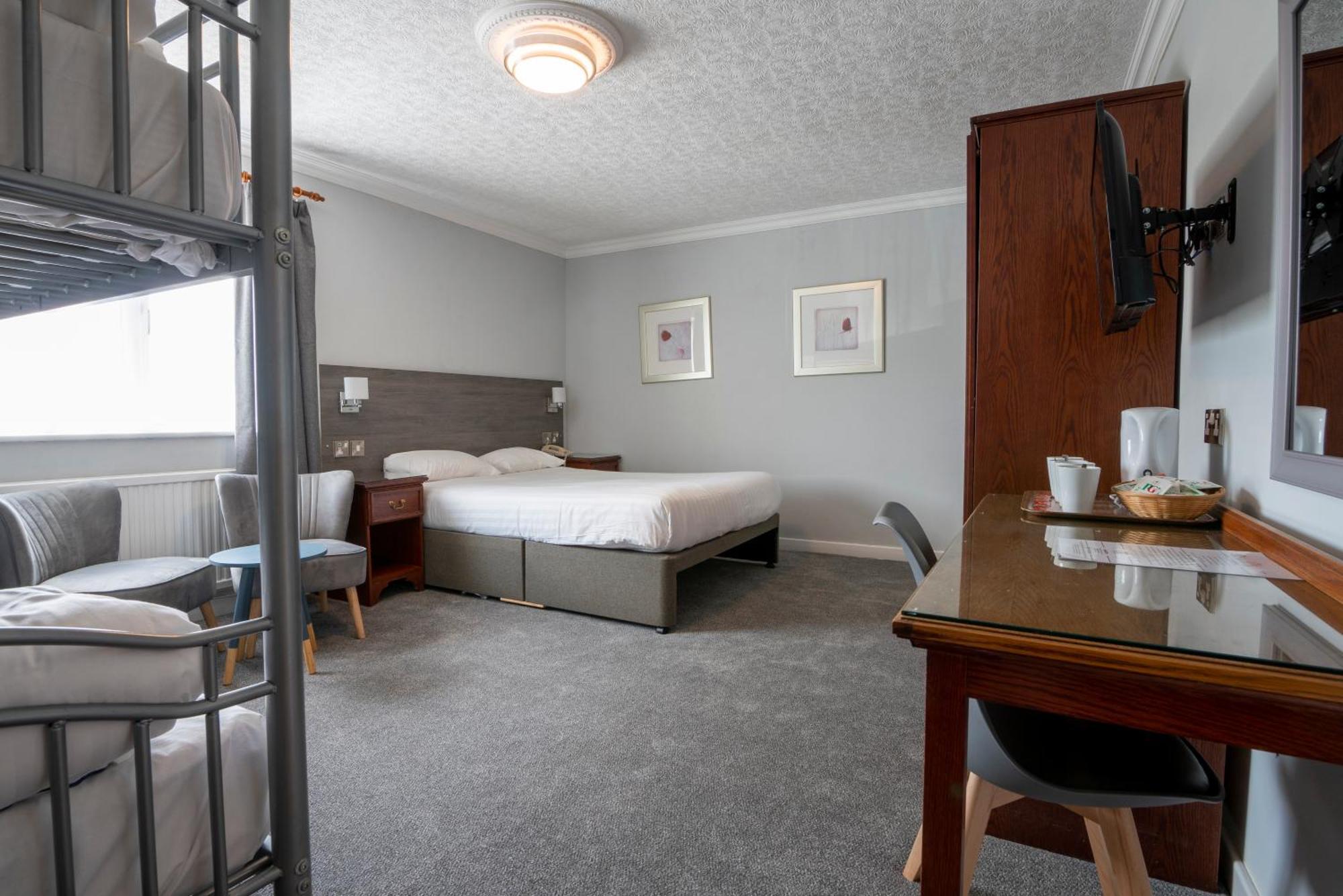 Beaufort Park Hotel Молд Экстерьер фото