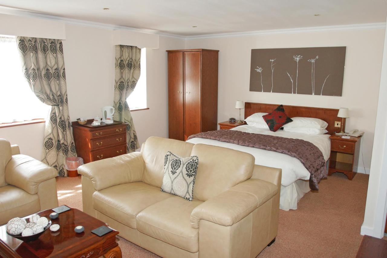 Beaufort Park Hotel Молд Экстерьер фото